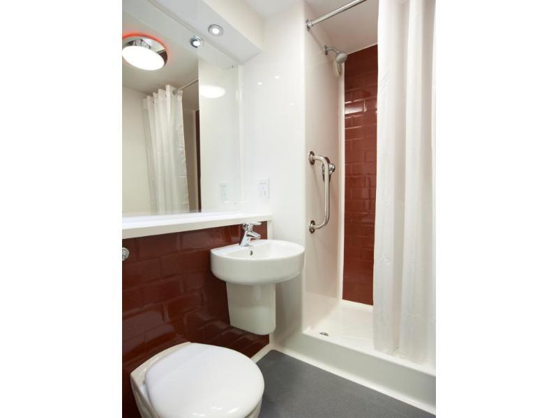 Travelodge Paignton Seafront Bagian luar foto