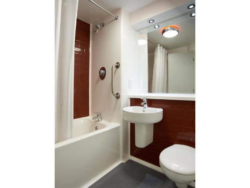 Travelodge Paignton Seafront Bagian luar foto